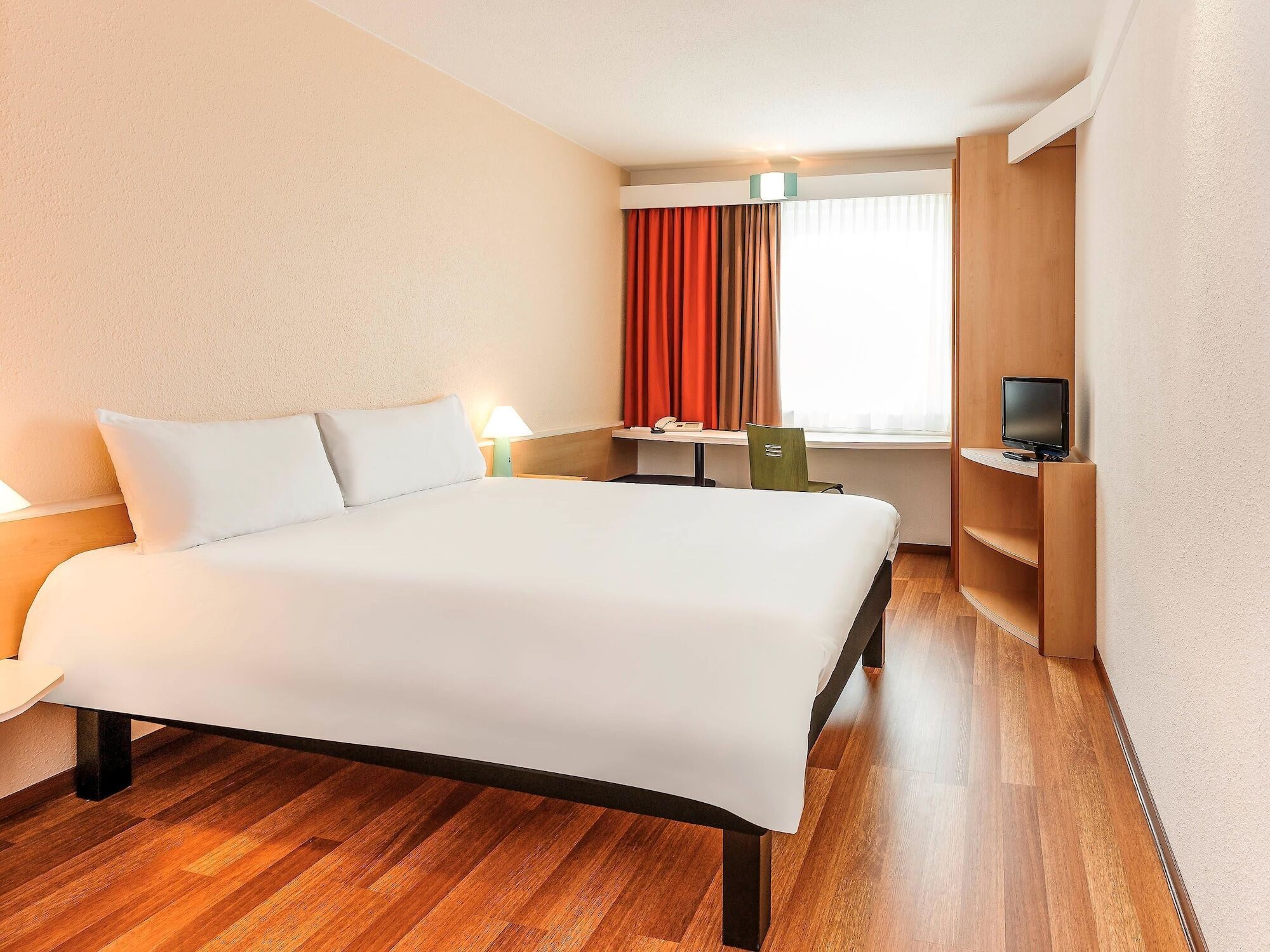 Ibis Hotel Muenchen Messe Фельдкирхен Экстерьер фото